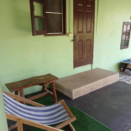 Hill Station Hostel At Chor Chaba Ko Kut Exterior photo
